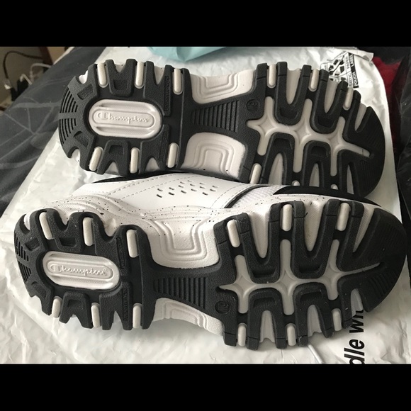 Champion Sneakers BRAND NEW - Picture 3 of 4